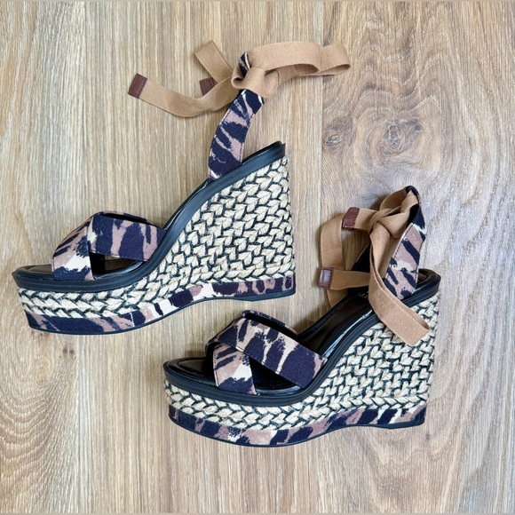 Vince Camuto Pharrah Platform Wedge Sandal In Camo Leopard Sixe 6.5 LNC - Picture 5 of 7